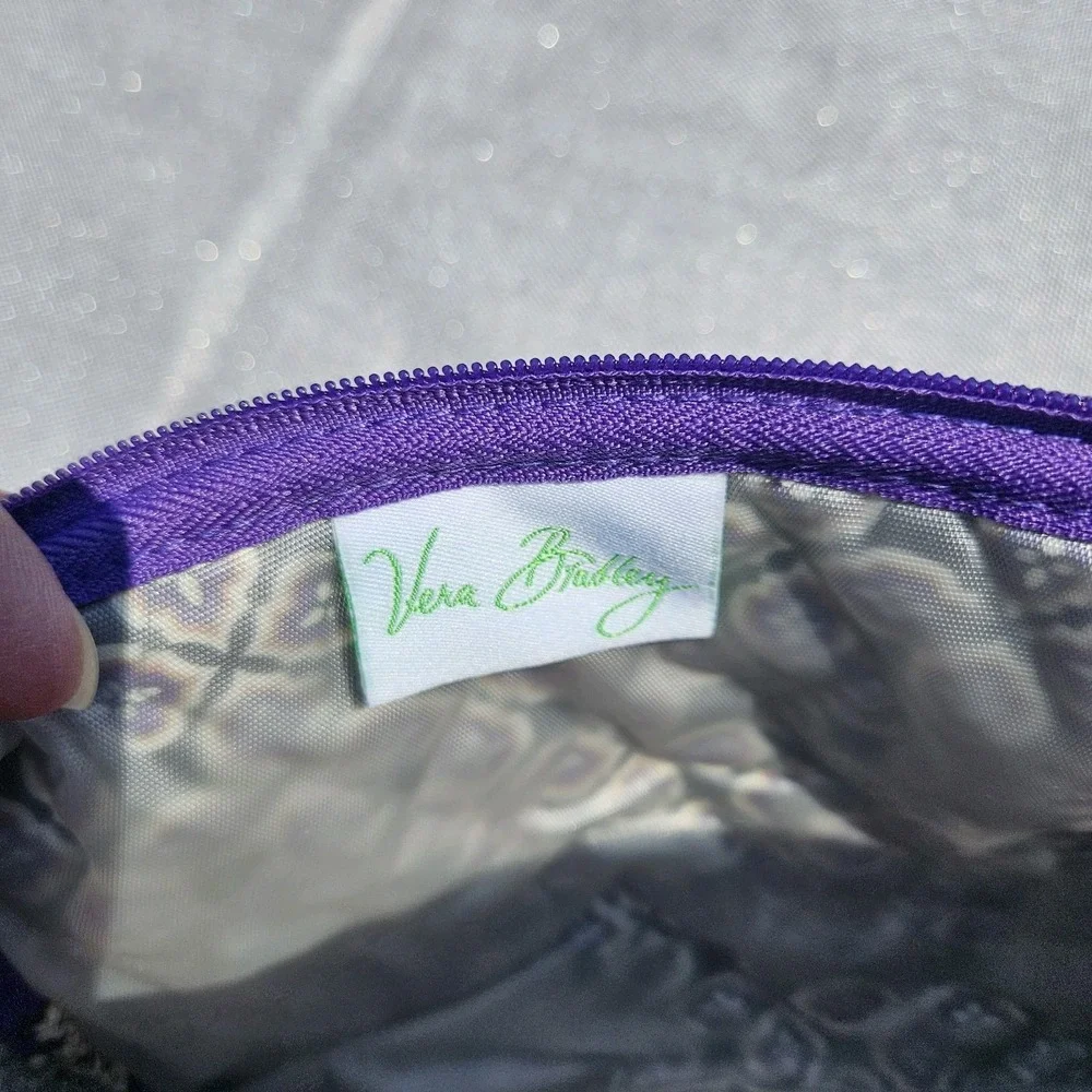 NWT VERA BRADLEY SIMPLY VIOLET LINED‎ MEDIUM MAKEUP BAG-RETIRED SPRING 2011